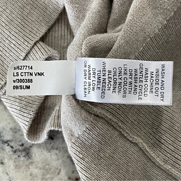 Banana Republic 100% Cotton Vneck Sweater Size XS Women Tan Oatmeal Summer 2009 - Picture 4 of 7